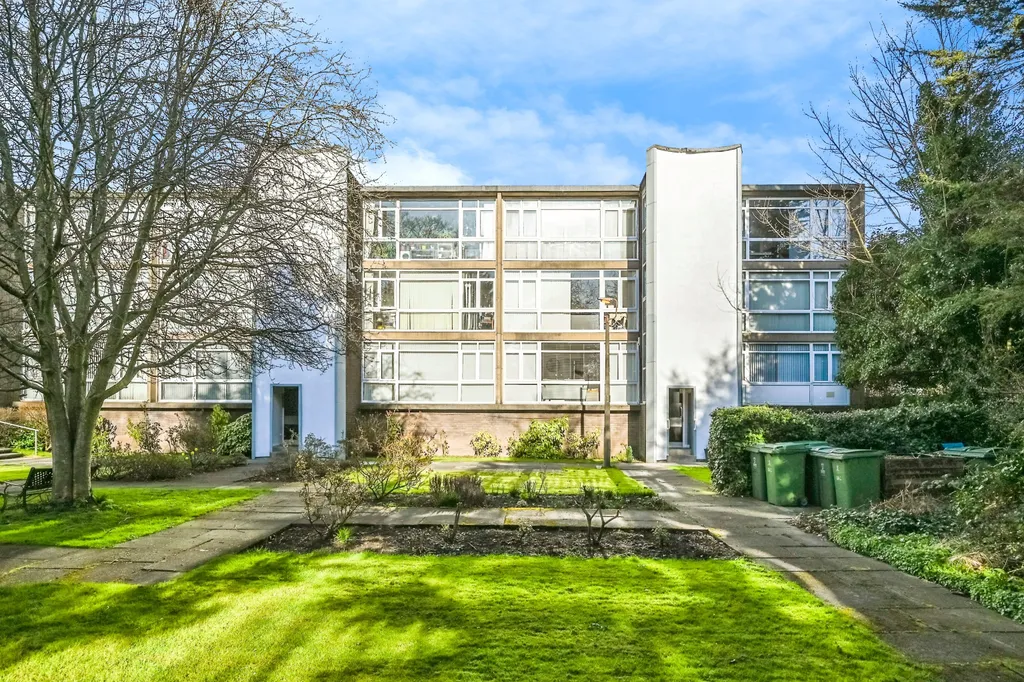 Apartment in Liverpool, West Derby - View 3