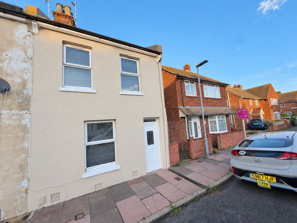 Property photo 1 of 17 5544400