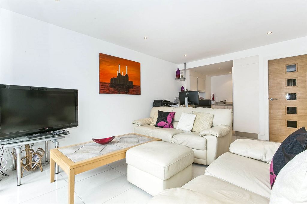 Property photo 2 of 12 Picture No. 04