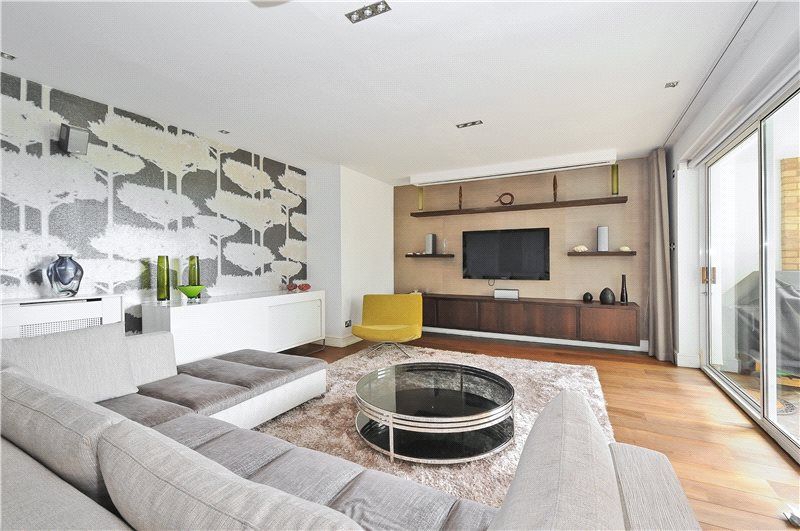 Property photo 2 of 10 Reception