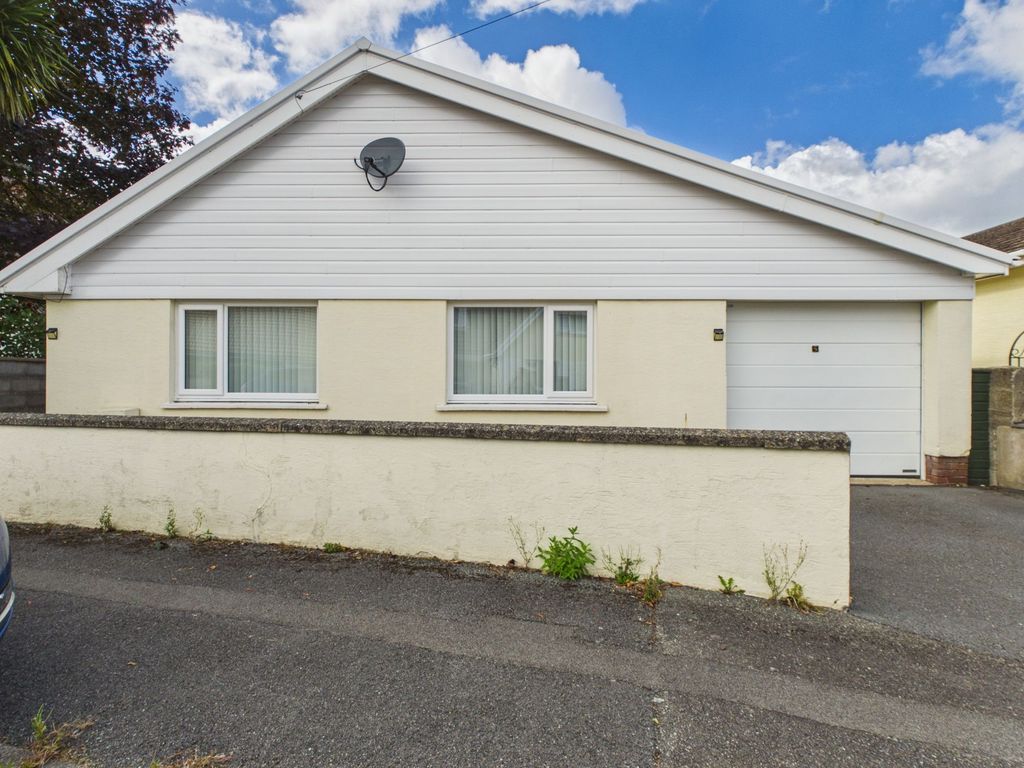 Property photo 2 of 23
