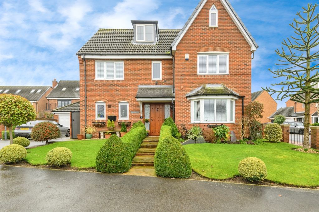 Property photo 1 of 22