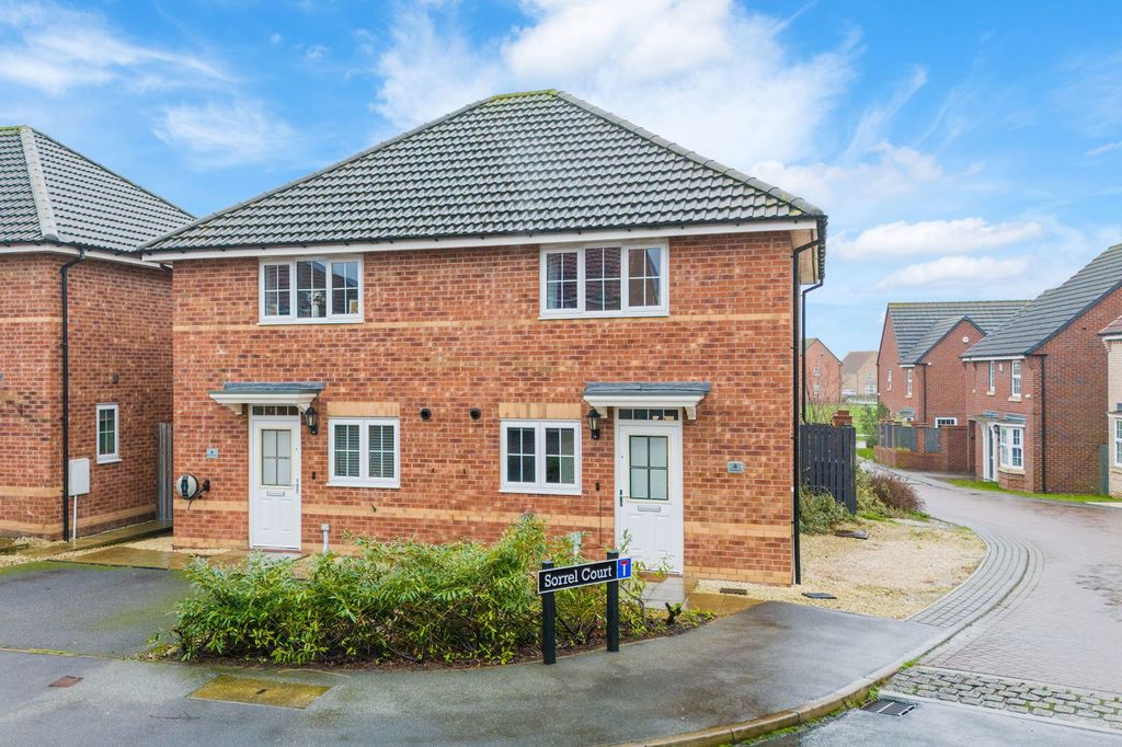 Property photo 1 of 21