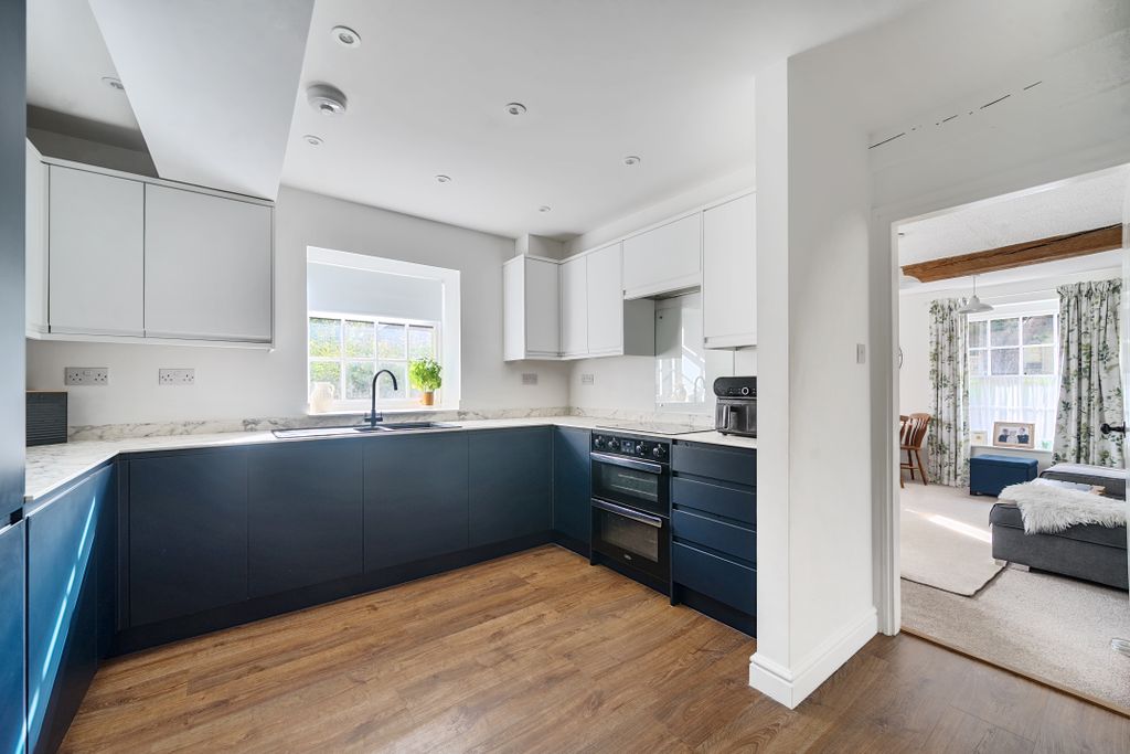 Property photo 2 of 10 2