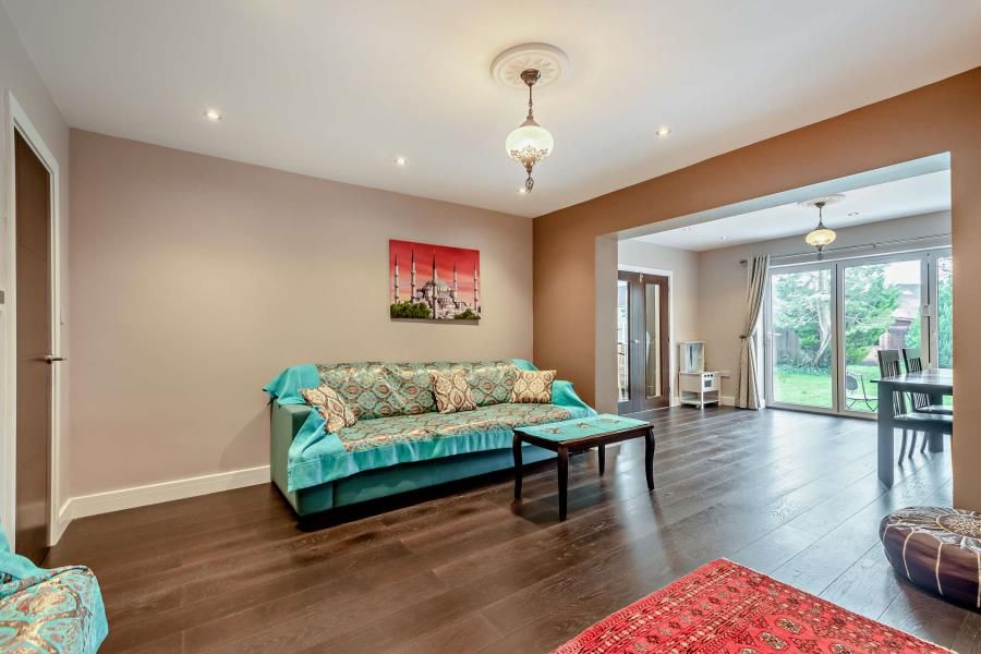 Property photo 2 of 13