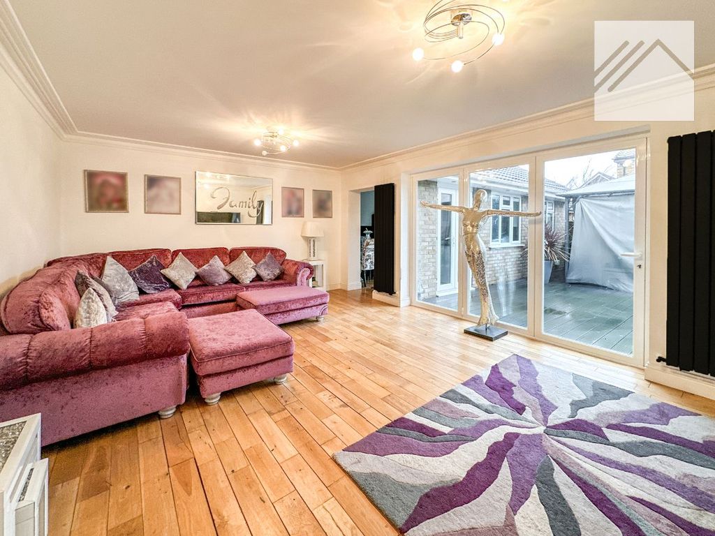 Property photo 2 of 24