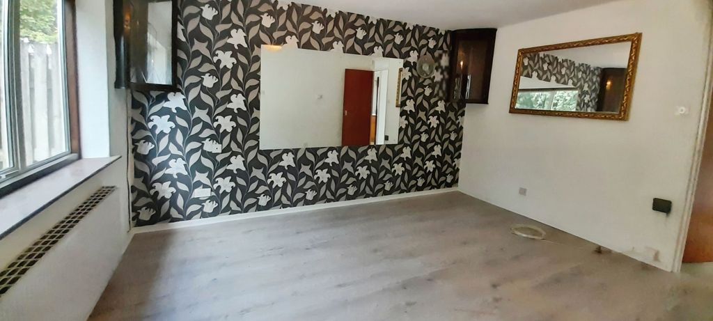 Property photo 3 of 13 9E80Dbe9-Whatsapp 20Image 202026-09-22 20At 2009.5