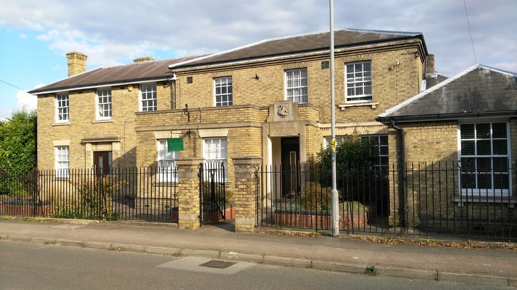 Property photo 1 of 8