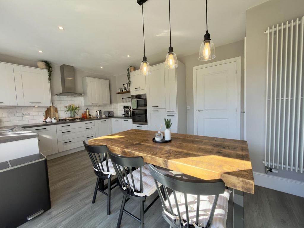 Property photo 2 of 18 Kitchen/Diner