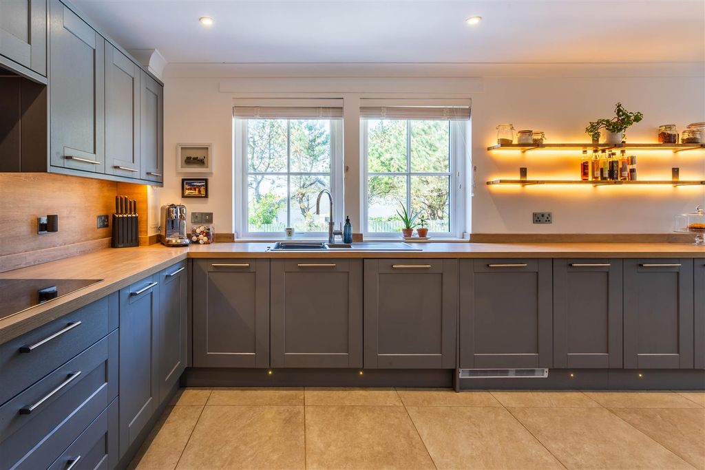 Additional image 2 of 5 bed detached house for saleOakdene (Inc Ardura Cabin), Blackwaterfoot, Isle Of Arran KA27