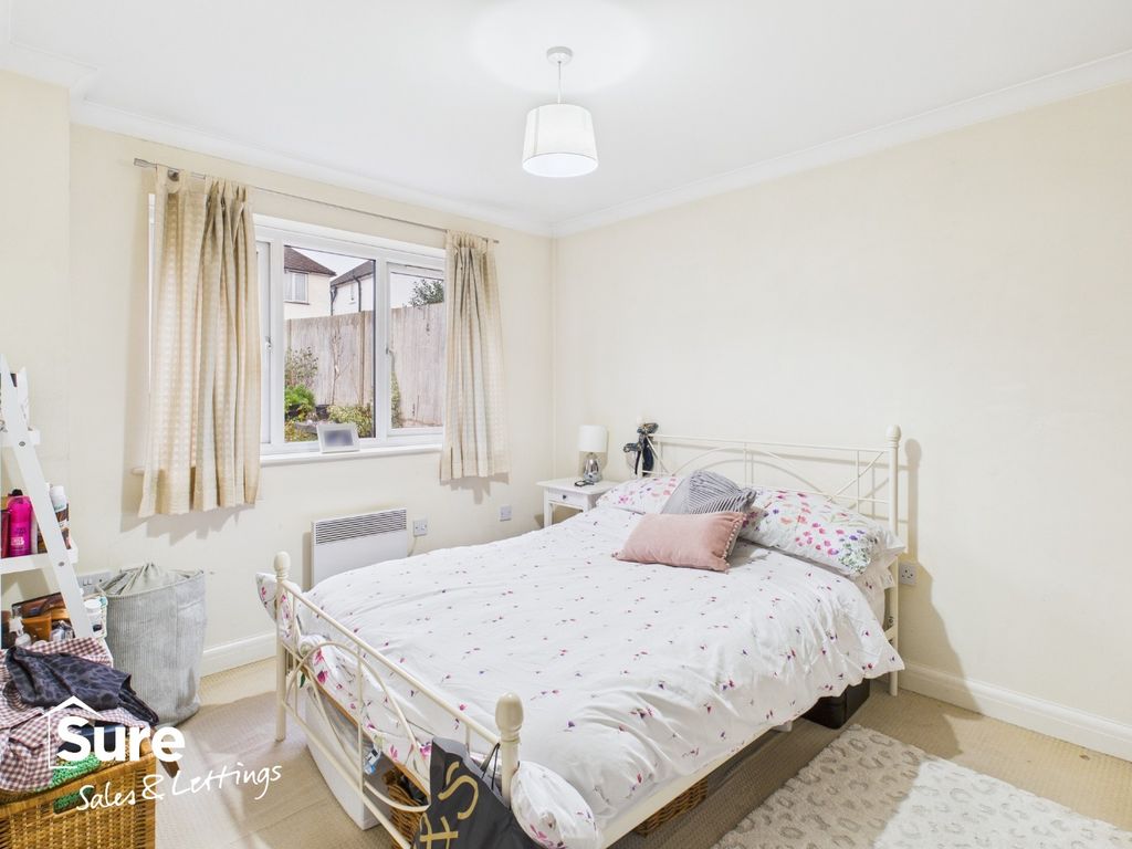 Property photo 3 of 12 4784193