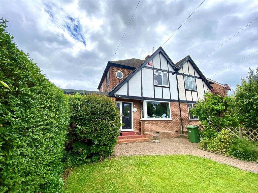 Property photo 1 of 13 51 F2.Jpg