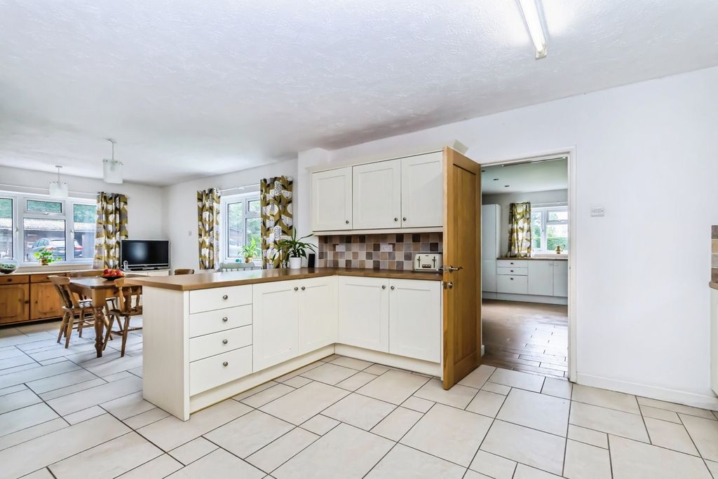 Property photo 2 of 35 Pbox-Img.Jpg