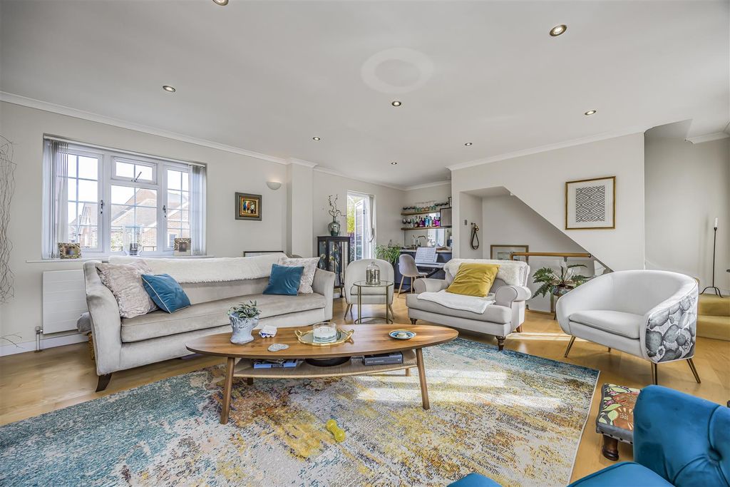 Property photo 3 of 29 9 Nile Street, Emsworth-Porticomarketing-Nexa-16.J