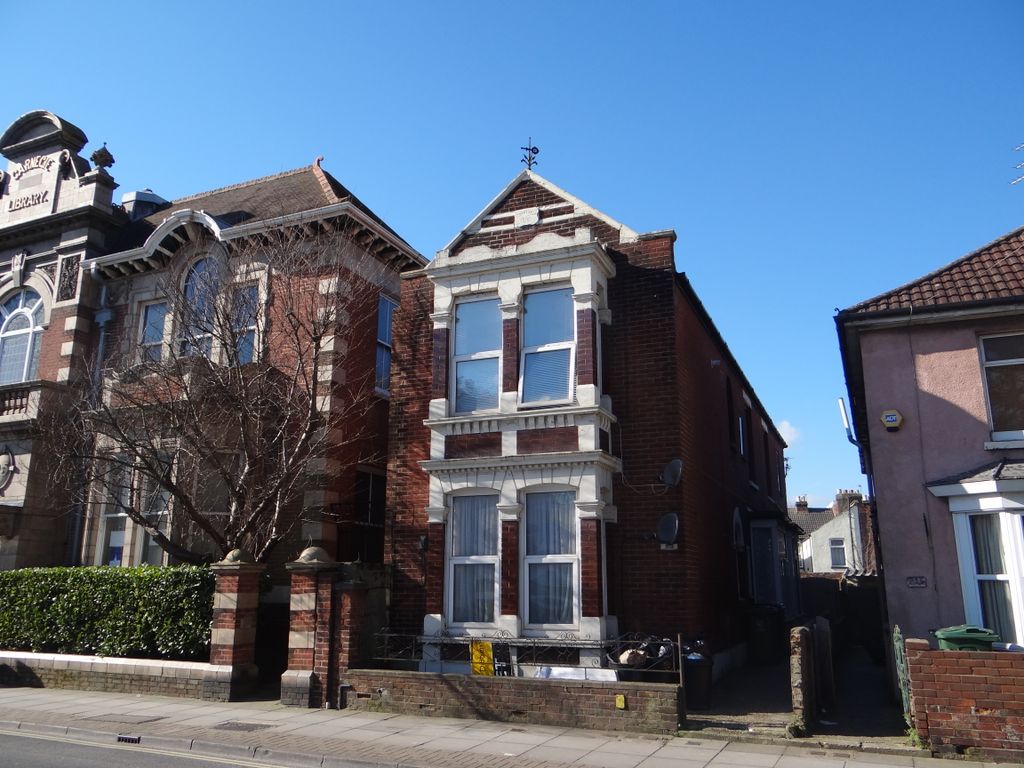 Property photo 1 of 6