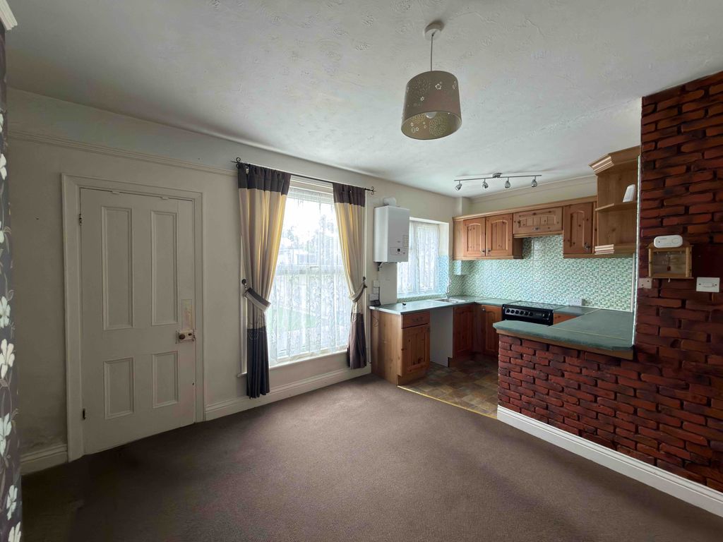 Property photo 3 of 16 Kitchen/Diner