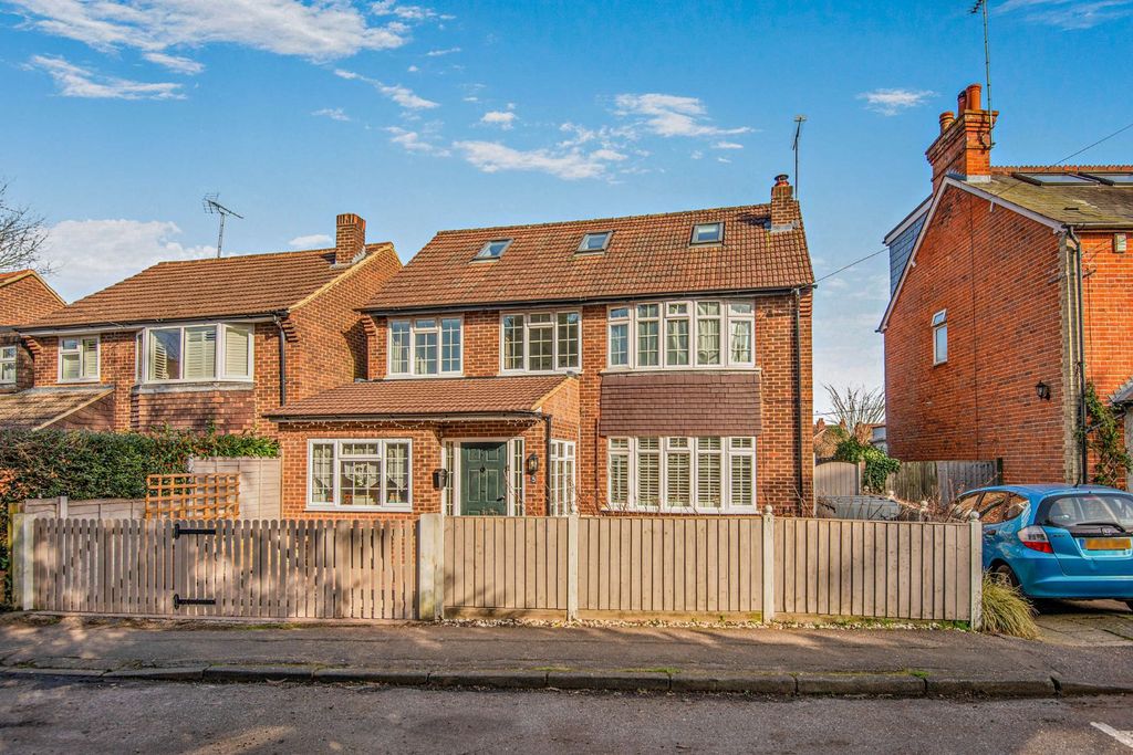 Property photo 1 of 15 Front