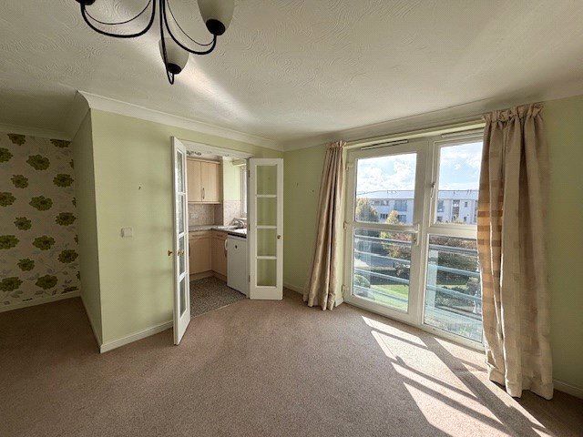 Property photo 2 of 15 Picture No. 11