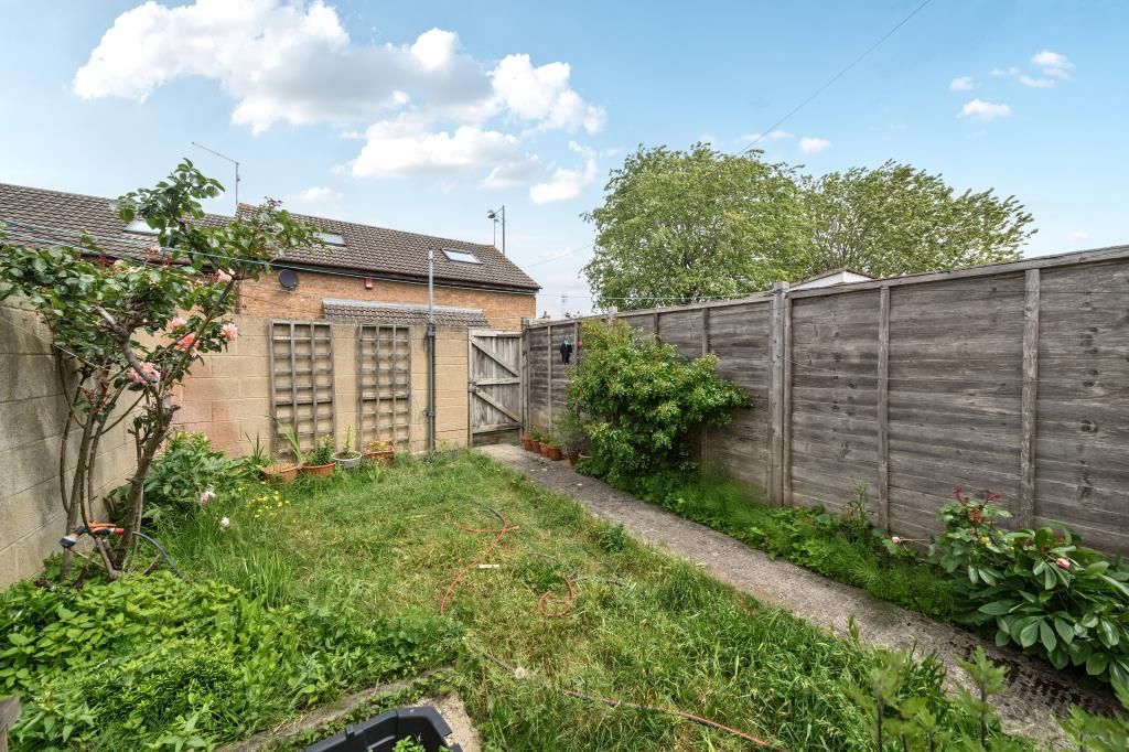 Property photo 2 of 21 Garden View