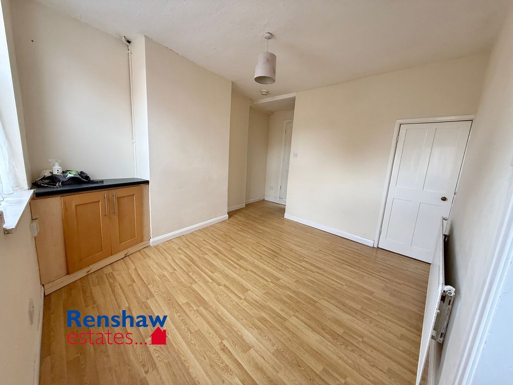 Property photo 3 of 9 Dr