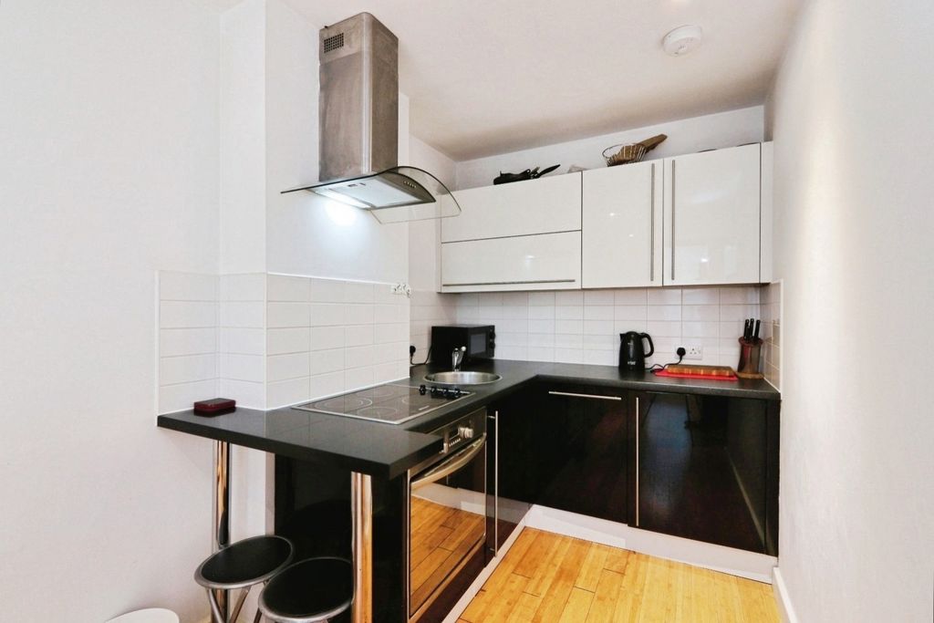 Property photo 2 of 13 Pbox-Img.Jpg