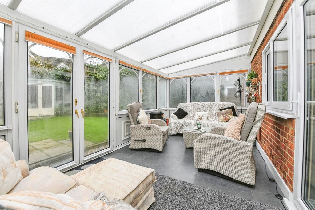 Property photo 1 of 16 Conservatory