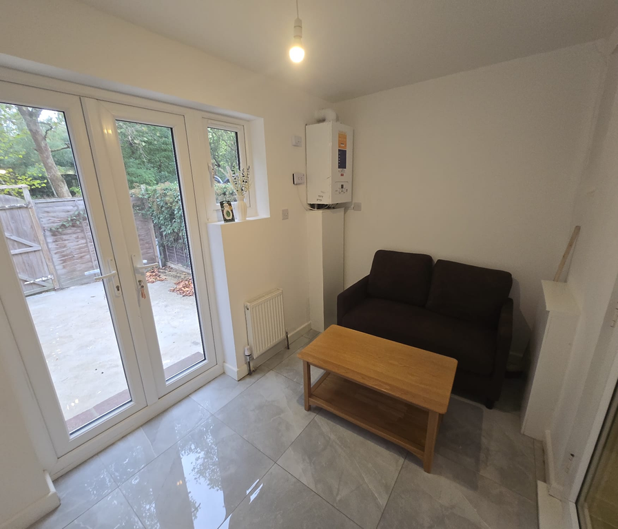 Property photo 3 of 7