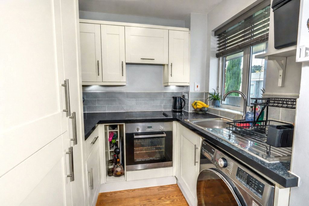 Property photo 2 of 7 Picture No. 02