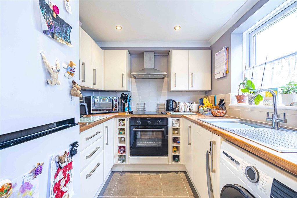 Property photo 3 of 14 Picture No. 13