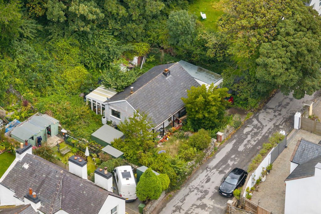 Property photo 3 of 14 Lossan Y Twoaie