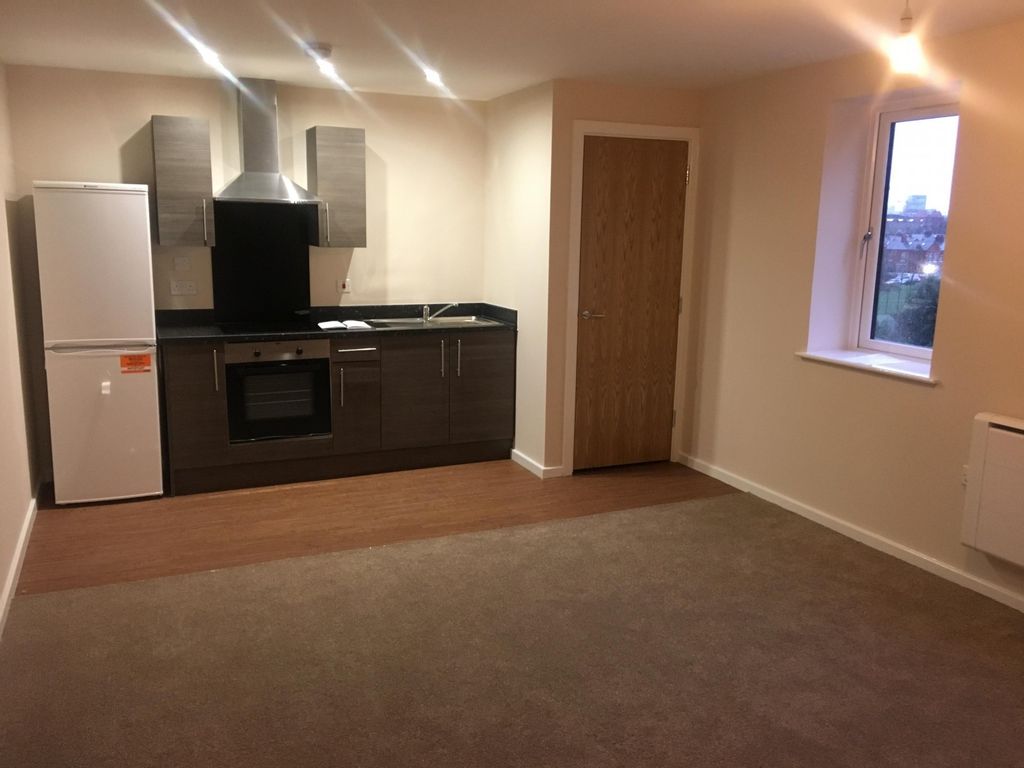Property photo 3 of 4 (Main)