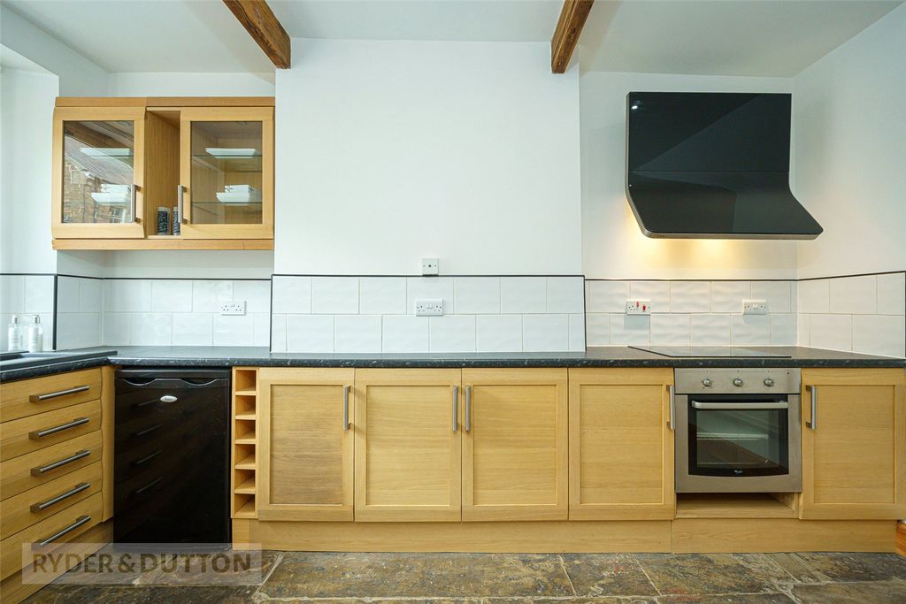 Property photo 3 of 14 Kitchen