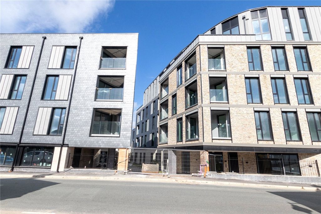 Property photo 2 of 19 Buildings