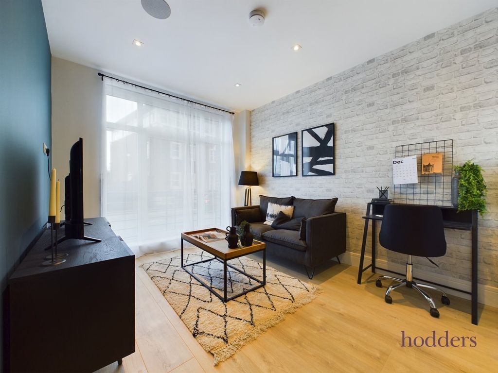 Property photo 2 of 10 Picture No. 16