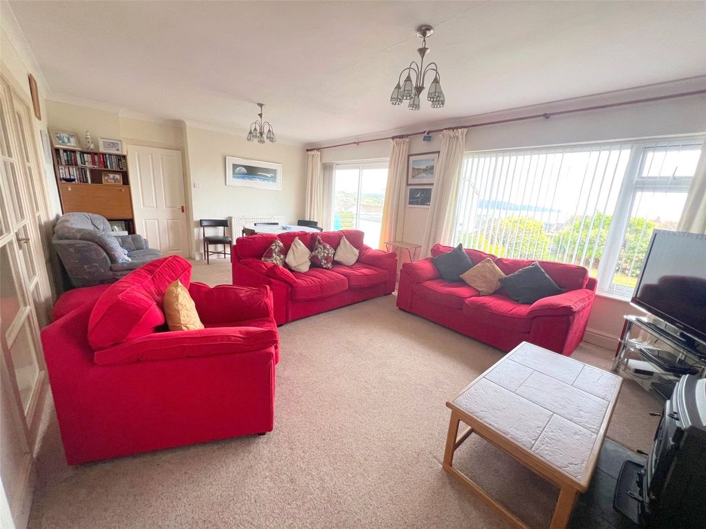 Property photo 2 of 30 Picture No. 45