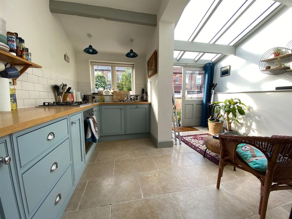 Property photo 3 of 22