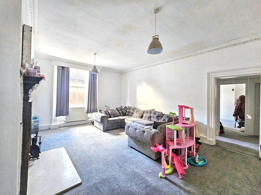 Property photo 3 of 17 Image 3