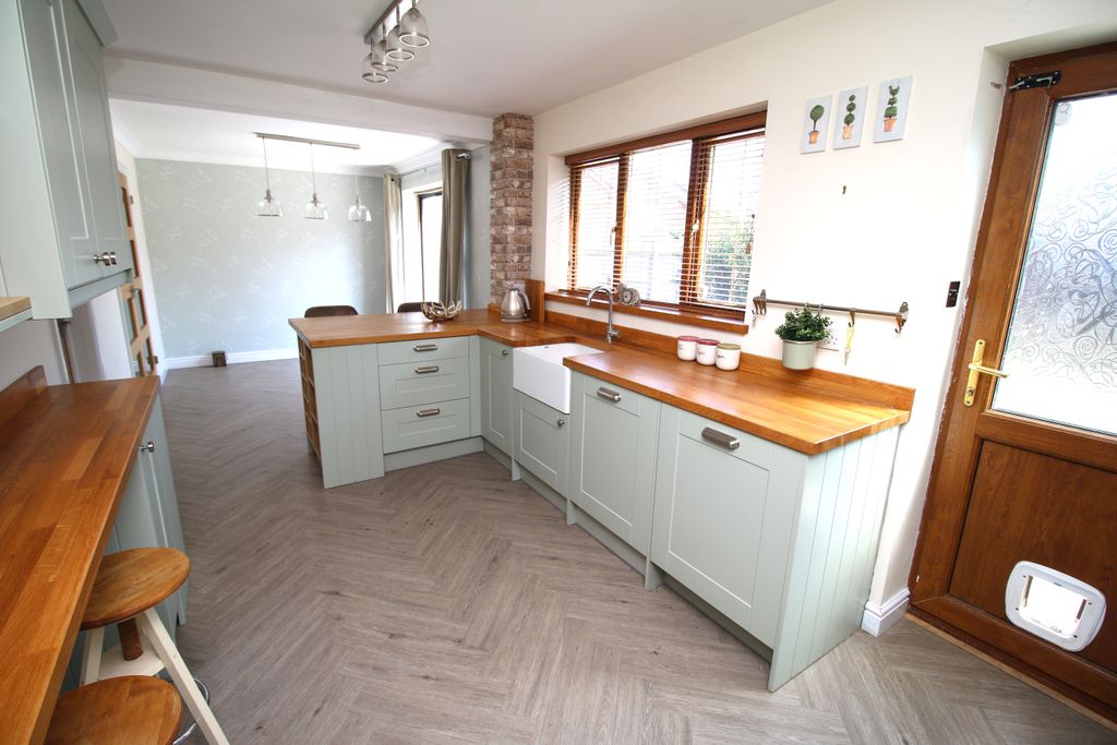 Property photo 3 of 16 Img_6849