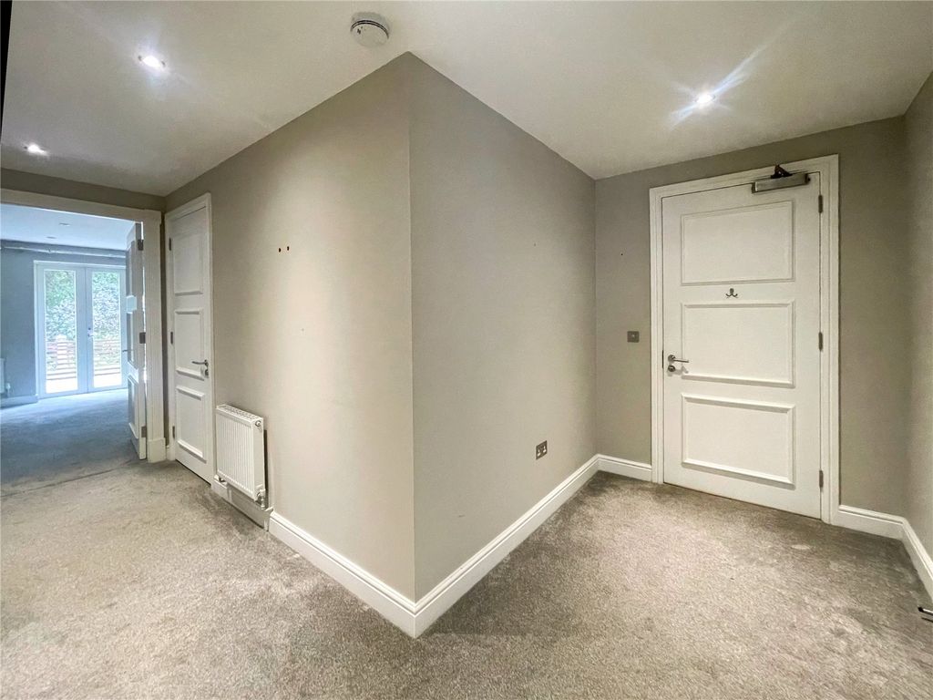 Property photo 2 of 20 Picture No. 29