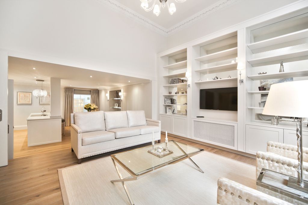 Property photo 1 of 10 Reception Room