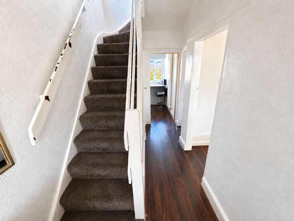 Property photo 2 of 15 Hallway