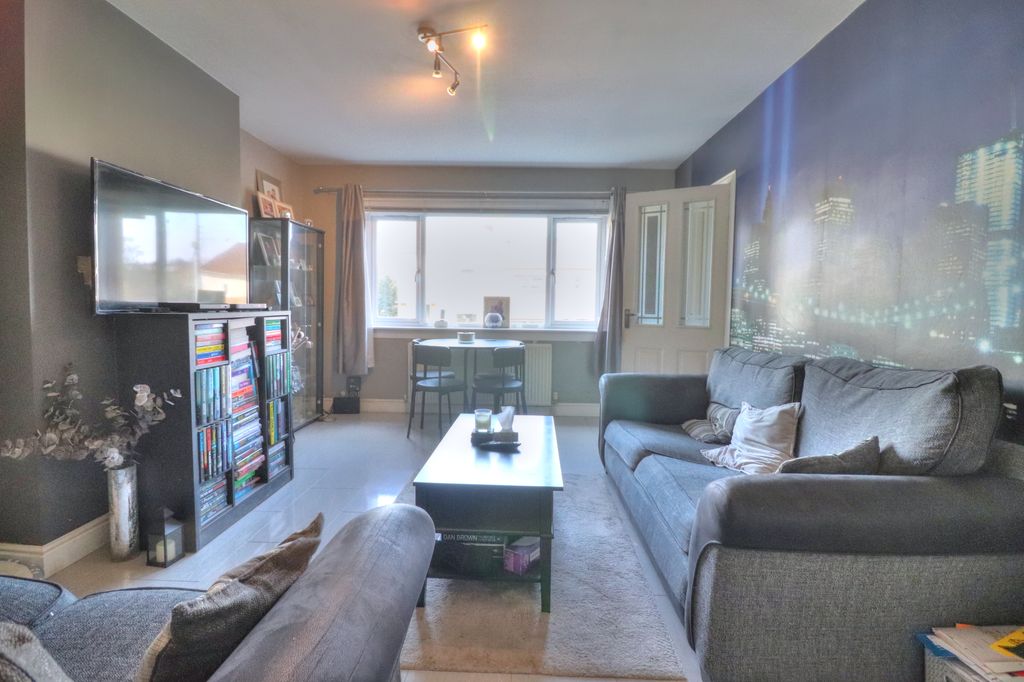 Property photo 2 of 11 Img_6205_6_7