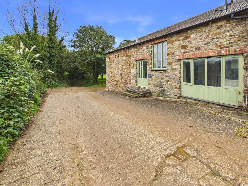 Property photo 1 of 19 Picture No. 01