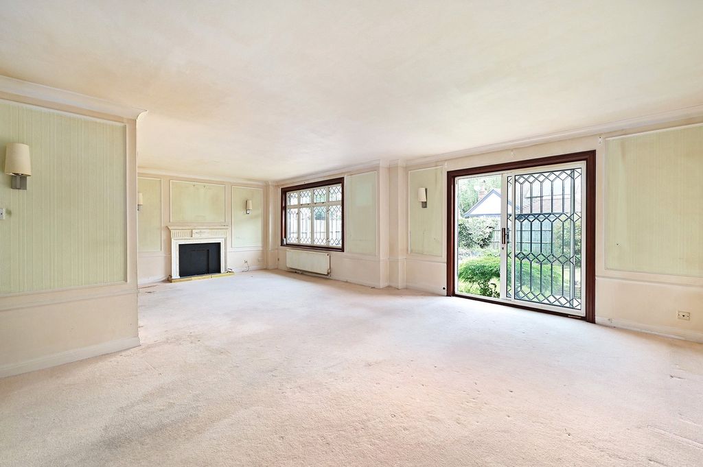 Property photo 2 of 19 Picture No. 09