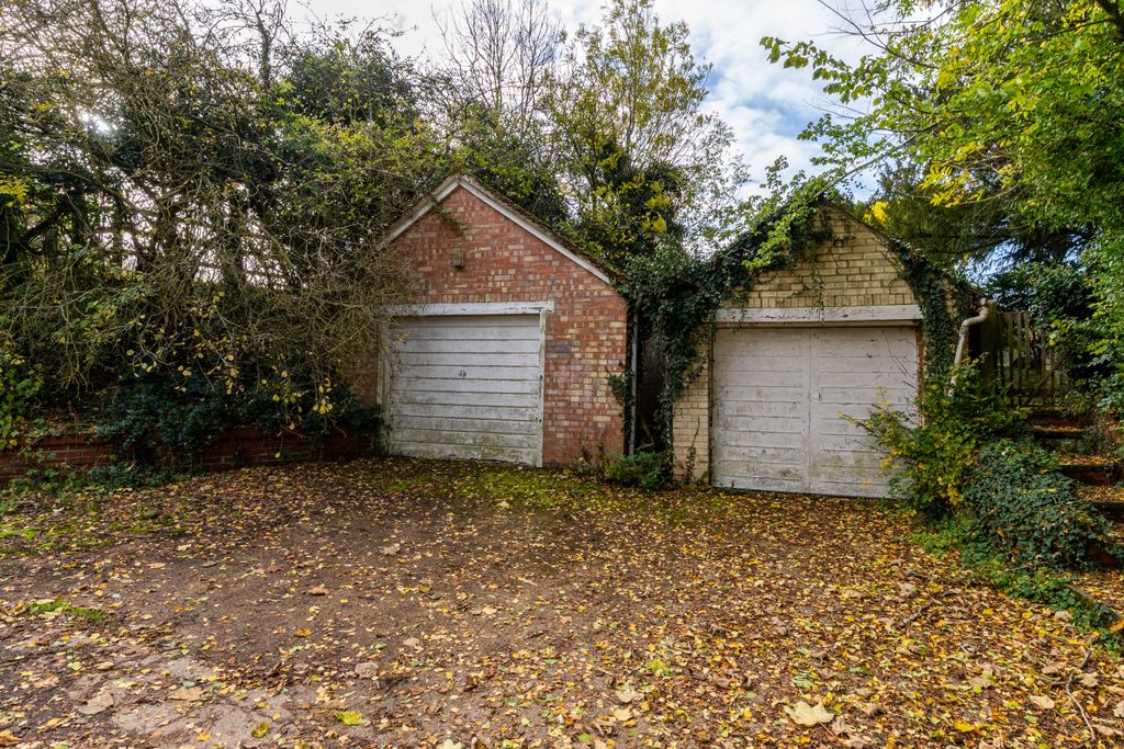 Property photo 2 of 4