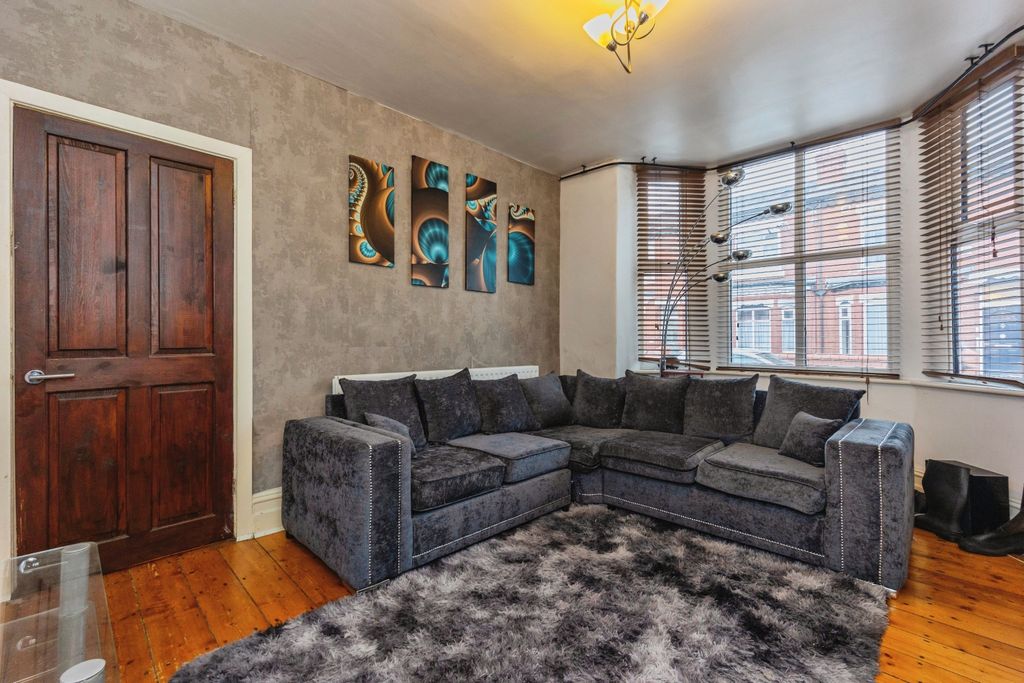 Property photo 3 of 15