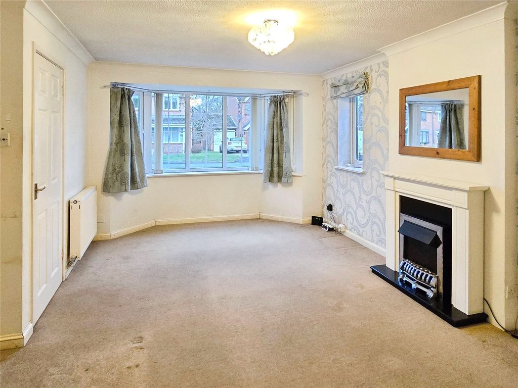 Property photo 2 of 18 Living Room