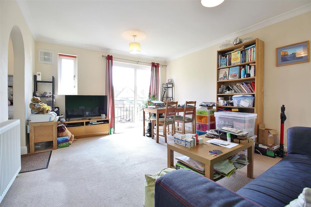Property photo 2 of 5