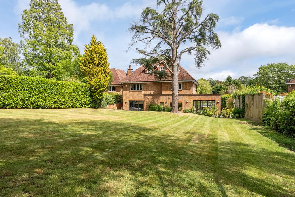 Property photo 2 of 33 Image