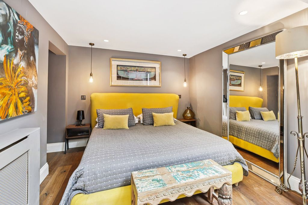 Property photo 2 of 7